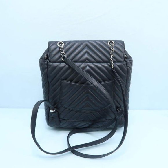SOLD Chanel Black Urban Spirit Backpack - Picture 2 of 8